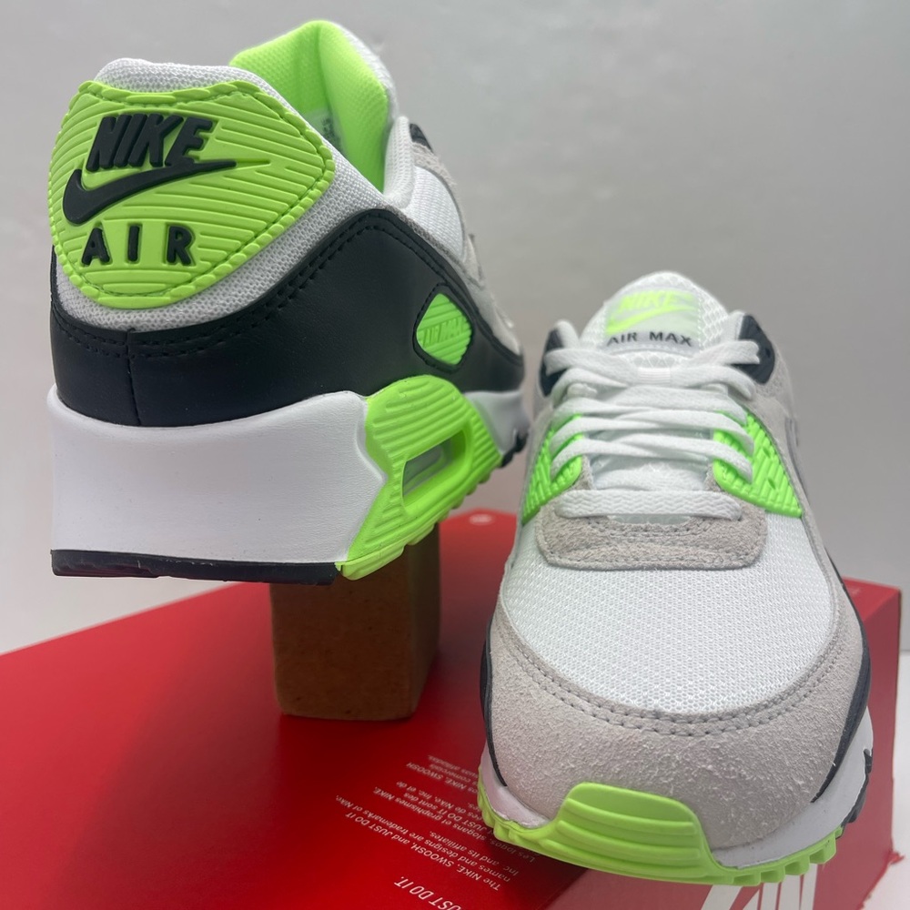 Nike Men’s AIR MAX 90
WHITE/CAVE STONE-LIGHT BONE Athletic Sneakers - Picture 6 of 16